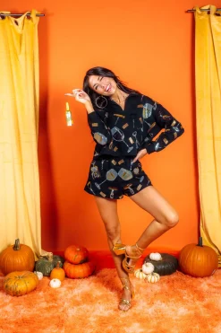 Black Wine & Cork Screw Collar Sweatshirt