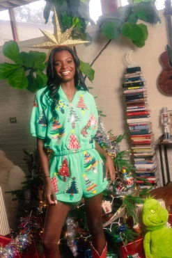 Green Colorblock Trees Shorts