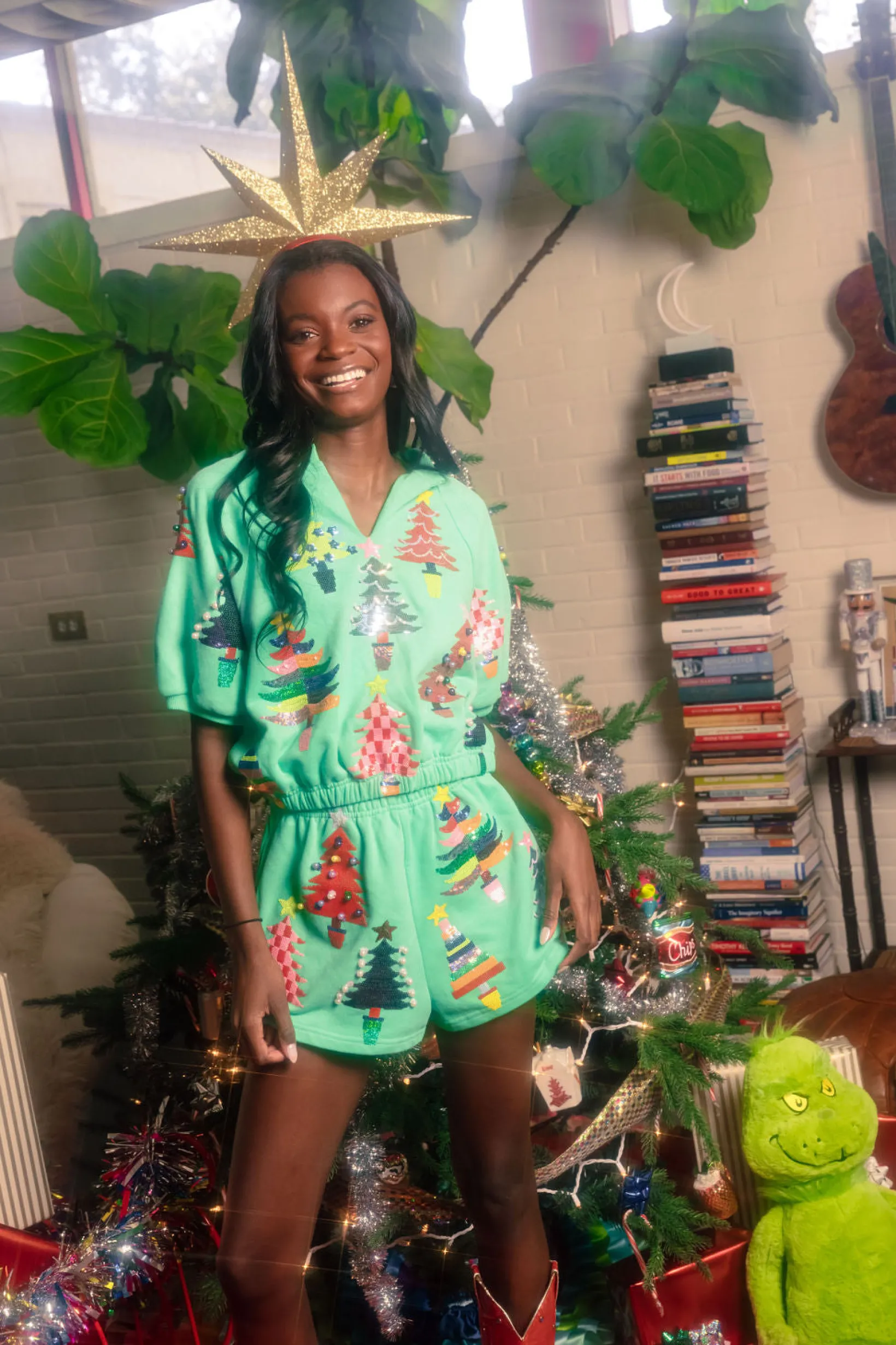 Green Colorblock Trees Shorts