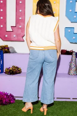 Licensed- White & Tennessee Orange Pearl 'UT' V Neck Sweater Vest