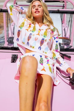 Light Pink Crowned Fish Short