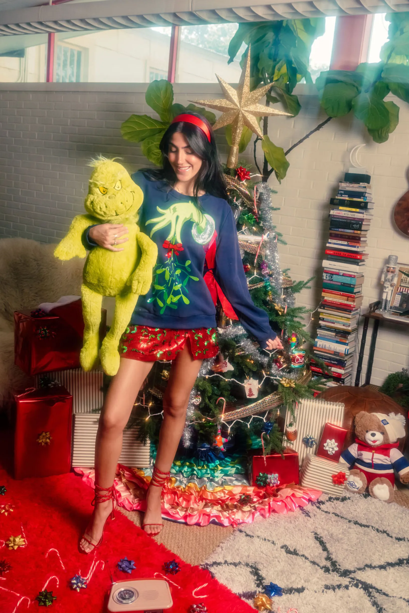 Navy Grinch Mistletoe Hand Sweatshirt