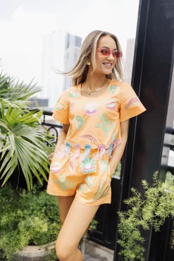 Peach Under The Sea Icon Short